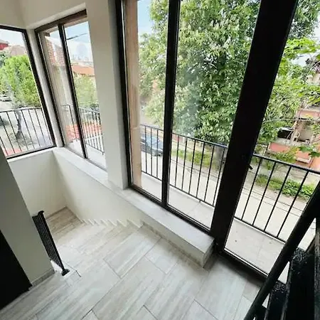 къща с за - Appartement Pleven