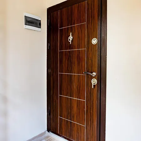 Apartamento къща с за -