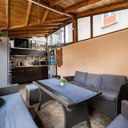 Apartamento къща с за - *