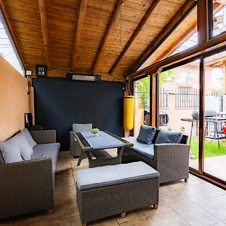 къща с за - Pleven