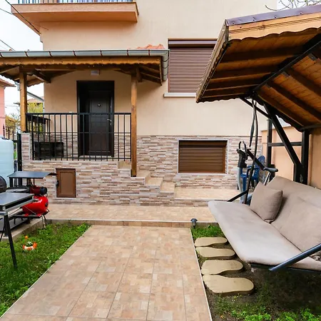 Apartamento къща с за - *
